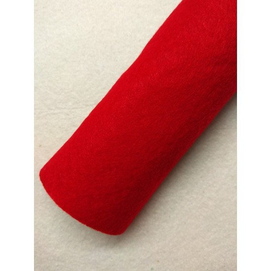 Фетр мягкий 1,5 мм (20*30 см) цв. красный,  цена за лист